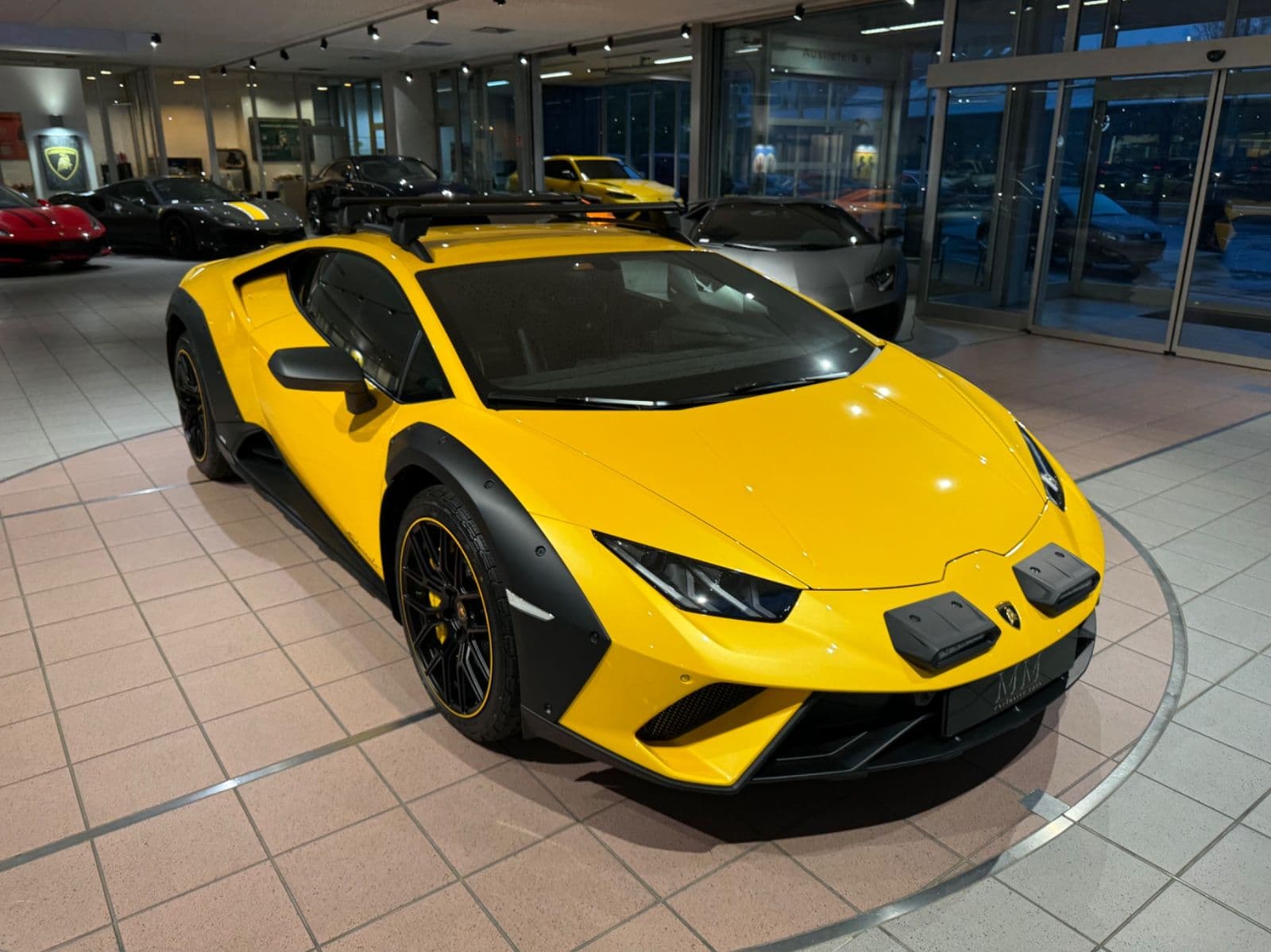 LAMBORGHINI Huracan - Bild 1