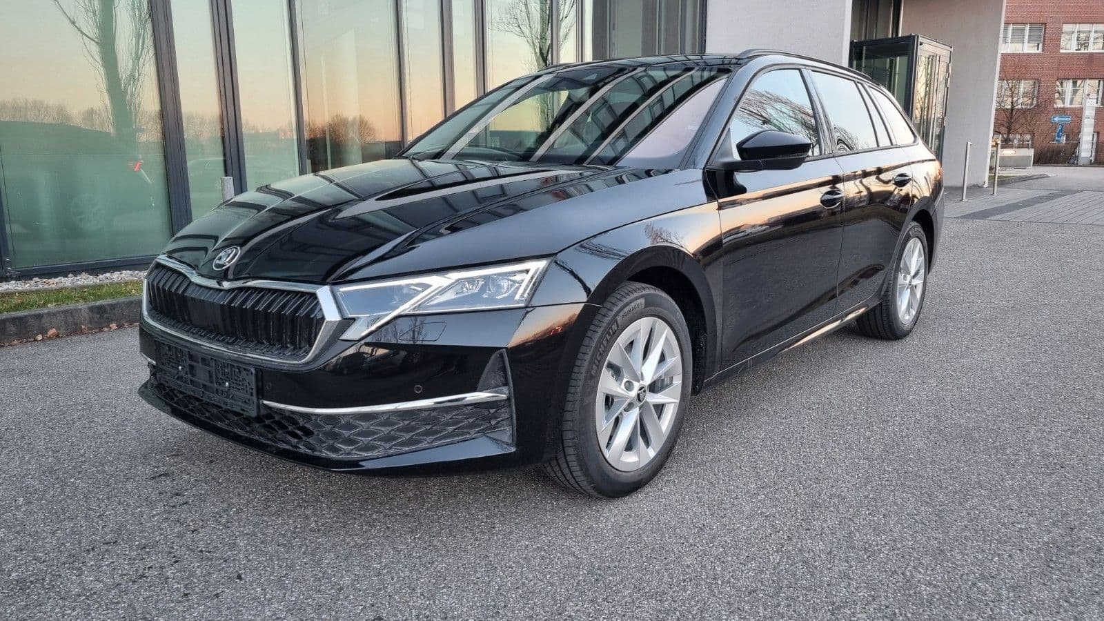 SKODA Octavia - Bild 1