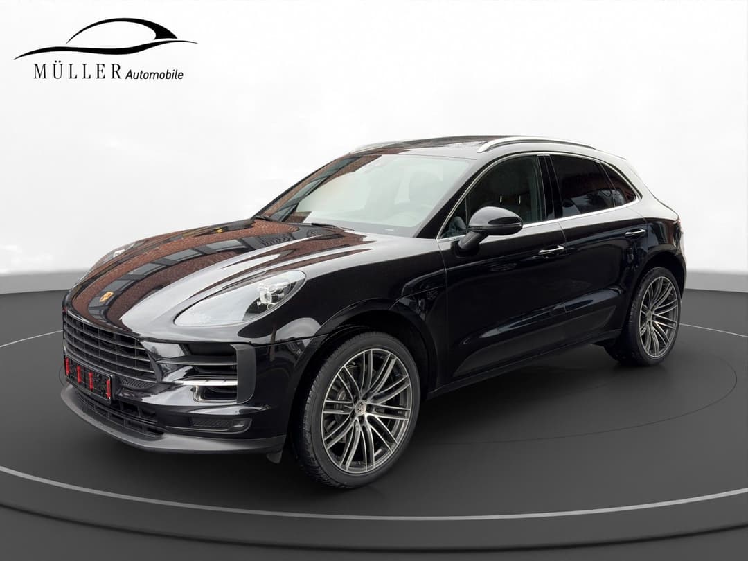PORSCHE Macan