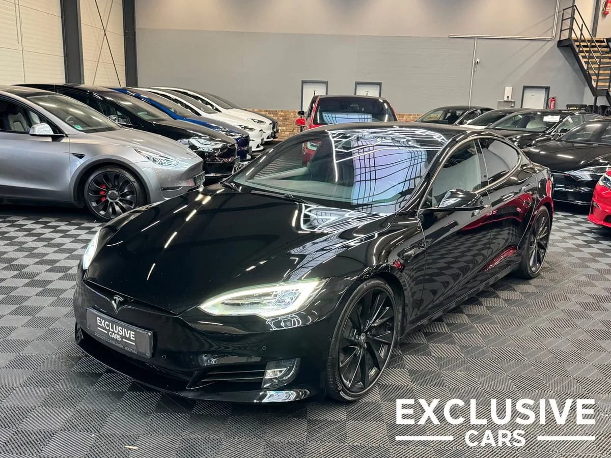 TESLA Model S - Bild 1