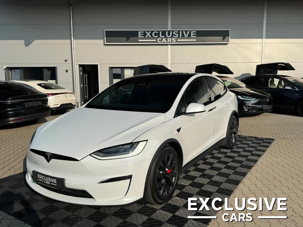 TESLA Model X - Bild 1