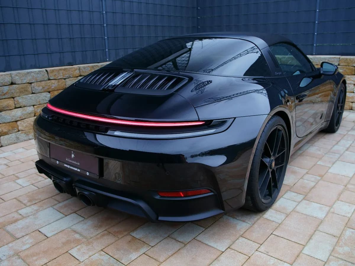 PORSCHE 992 - Bild 1