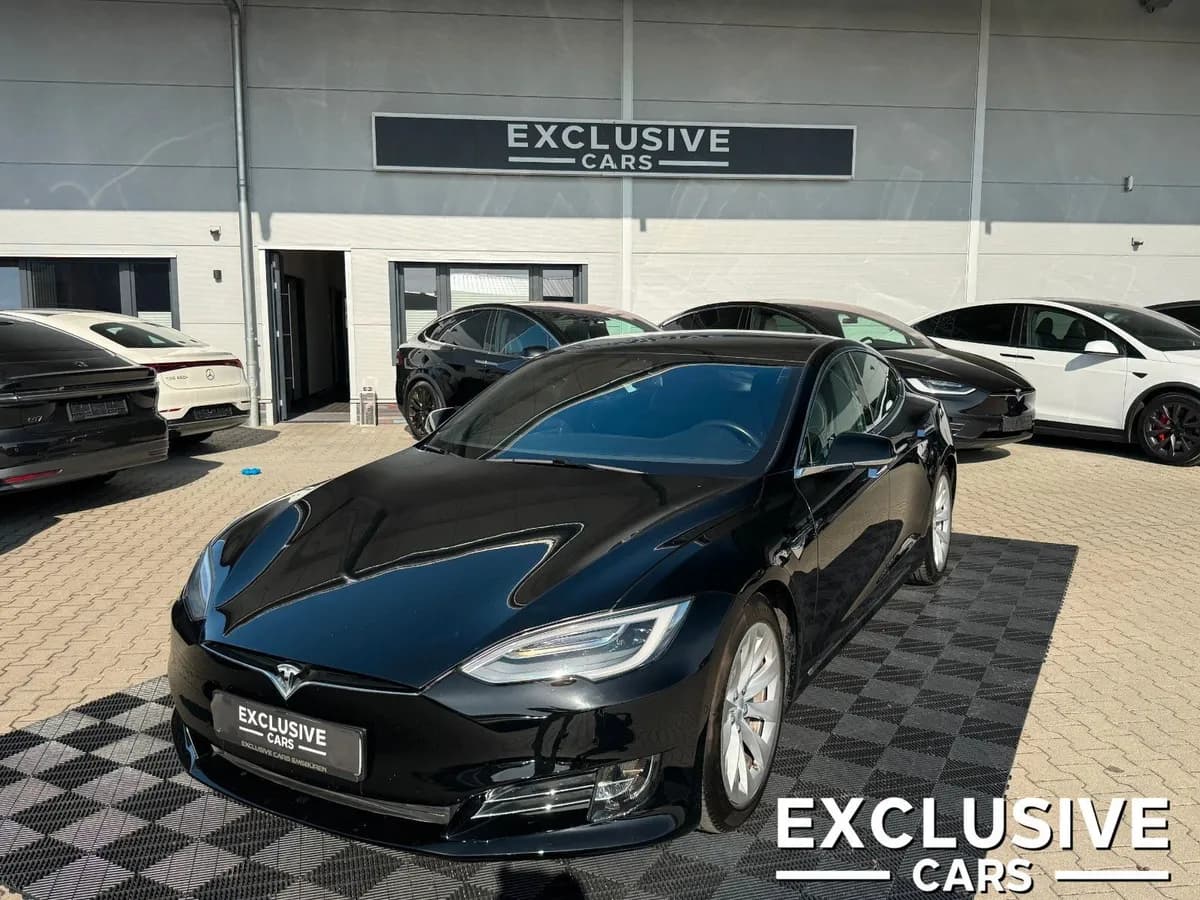 TESLA Model S - Bild 1