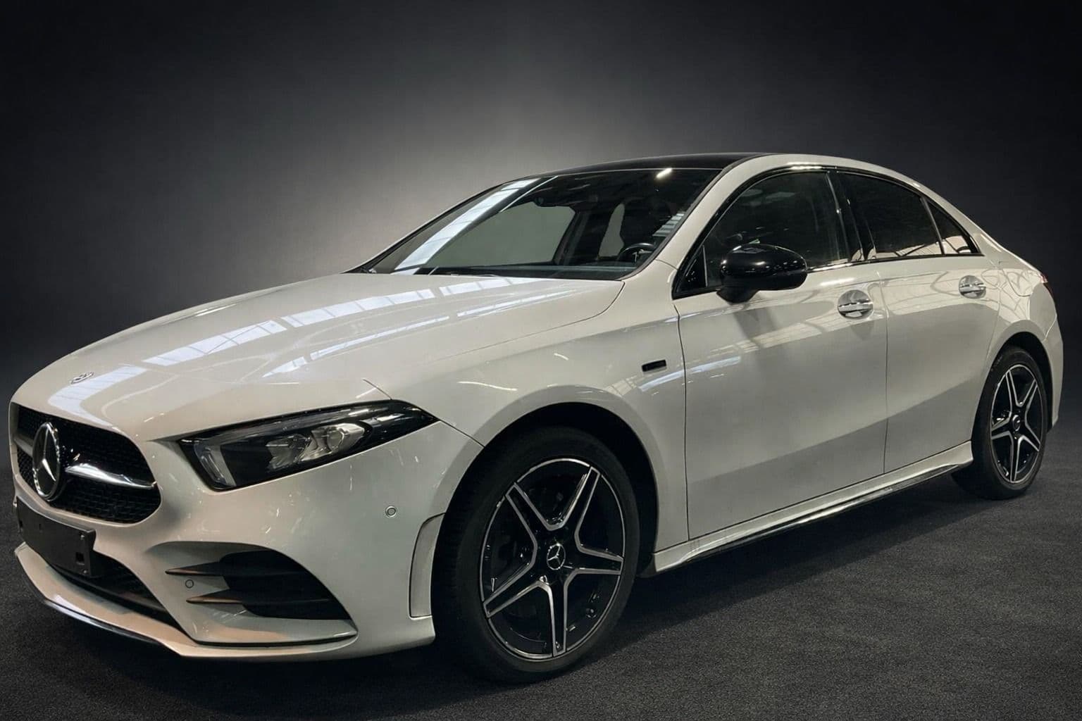 MERCEDES-BENZ A 250 - Bild 1