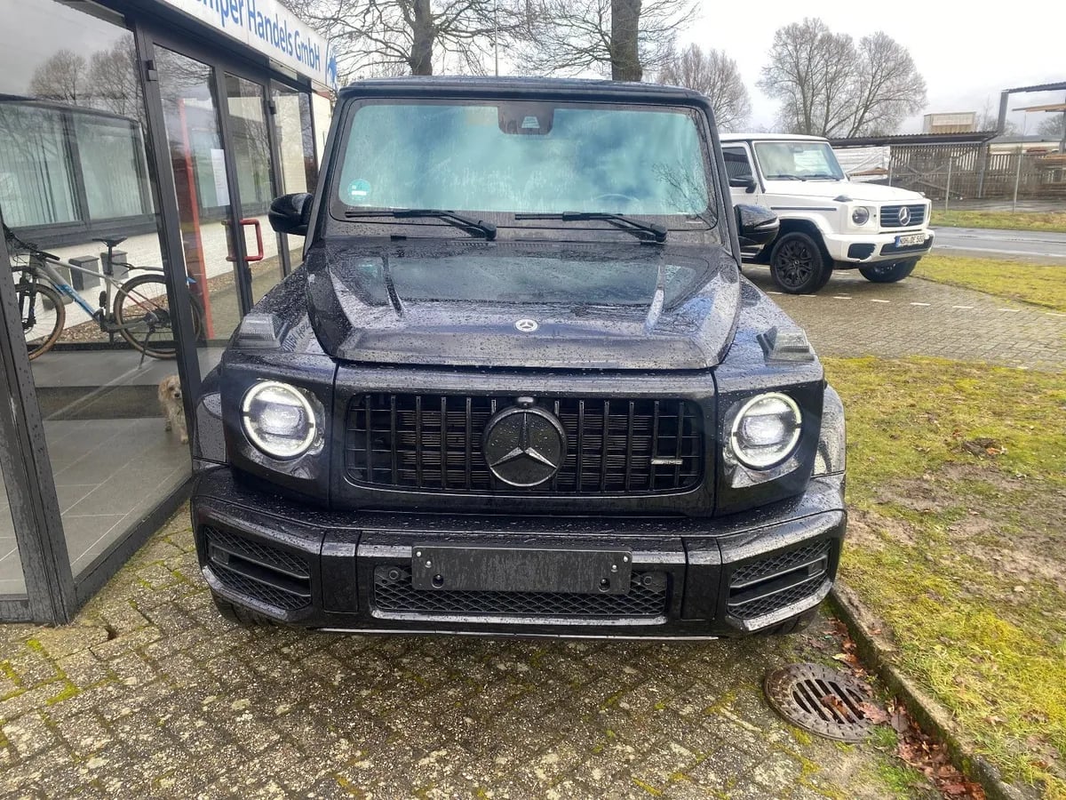 MERCEDES-BENZ G 400