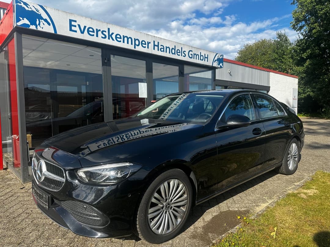 MERCEDES-BENZ C 220