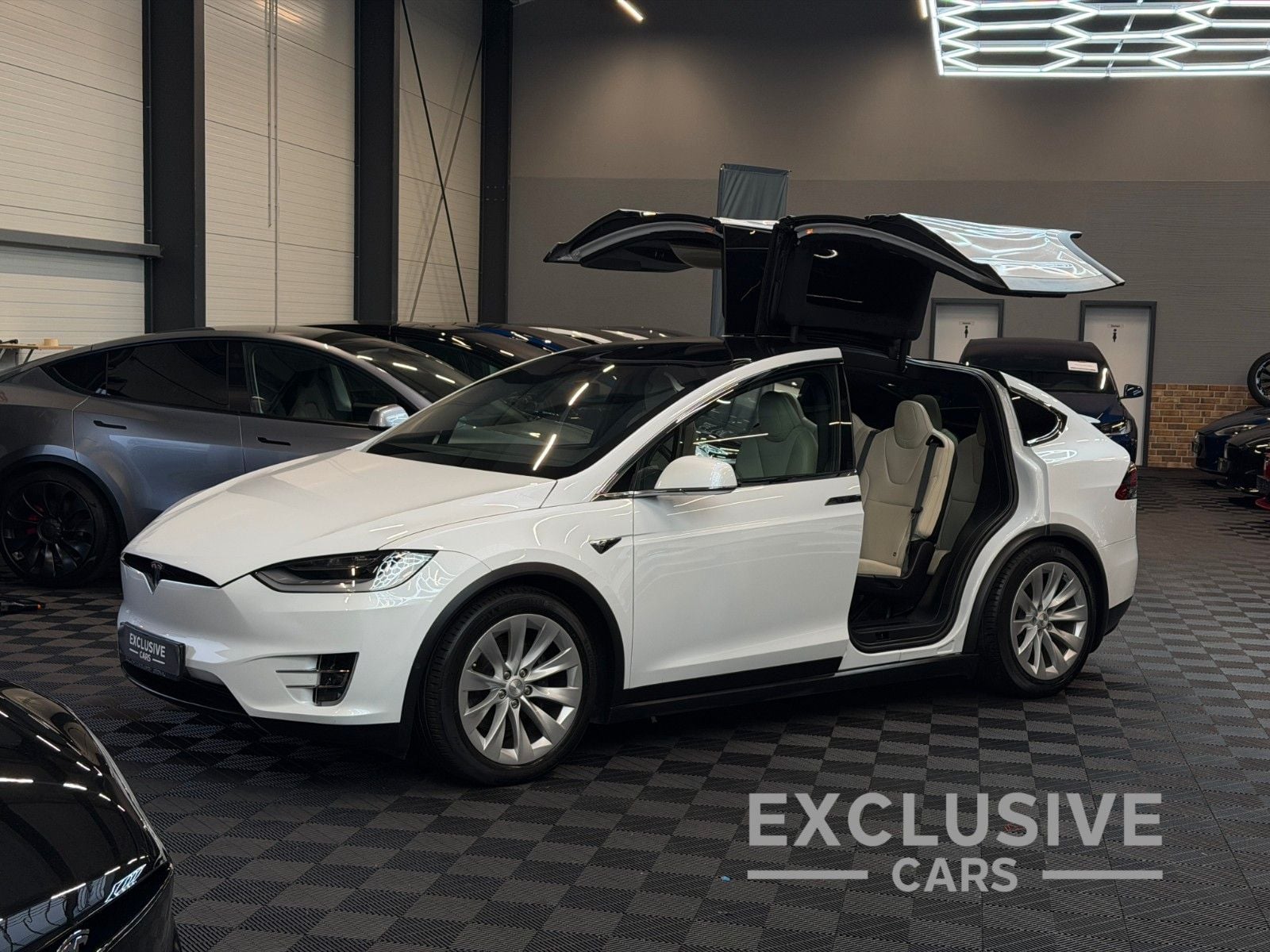 TESLA Model X