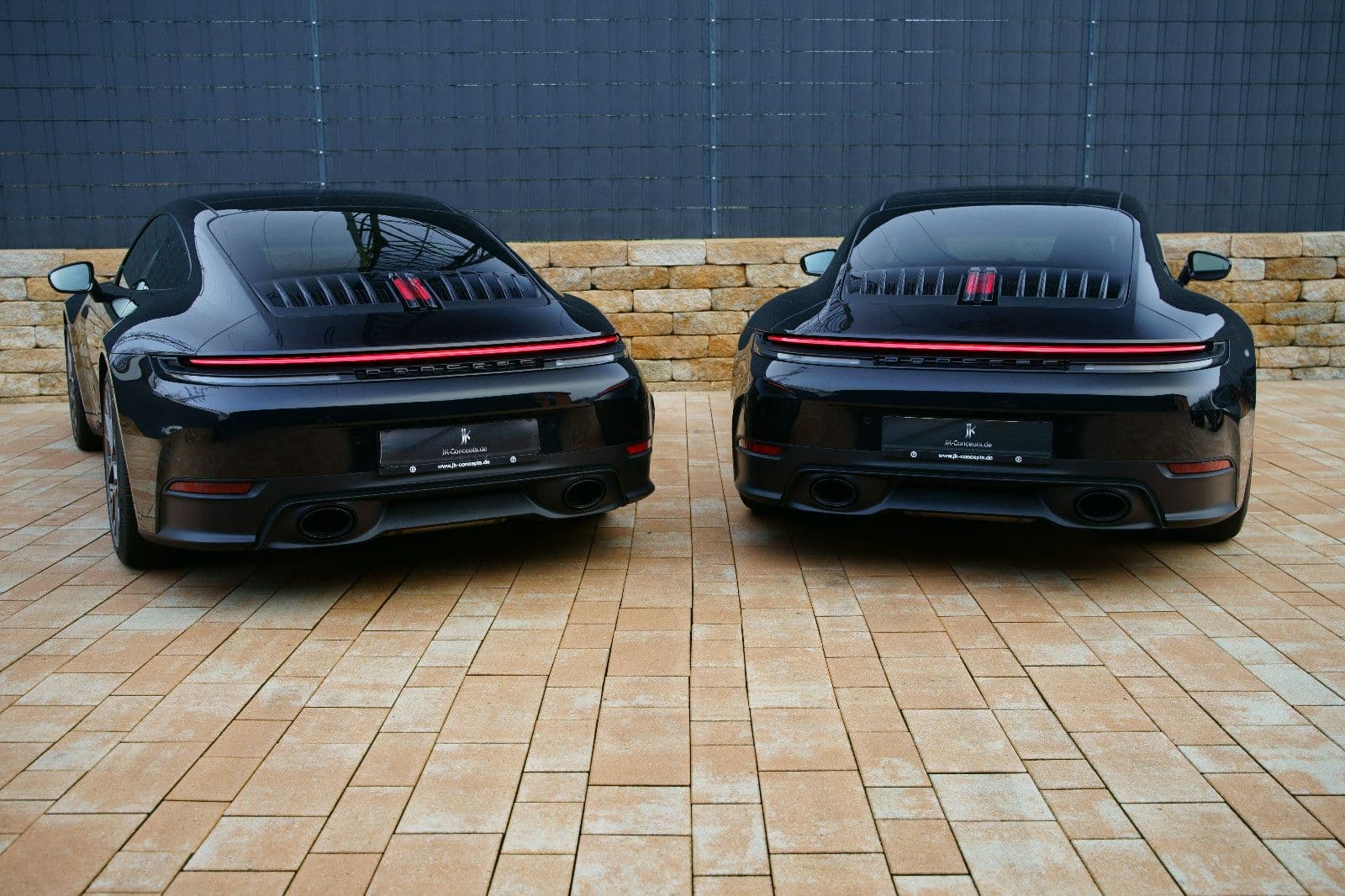 PORSCHE 992 - Bild 1