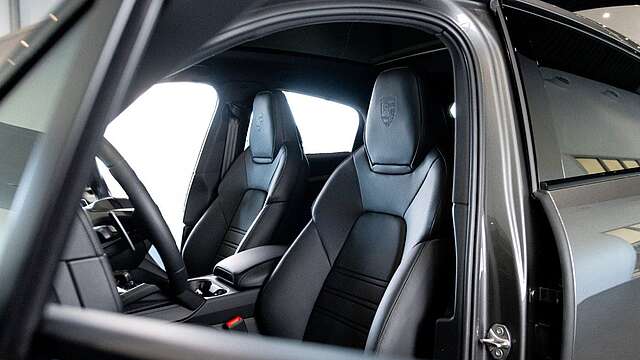 Porsche Cayenne Coupe E-Hybrid*SpDes*SpAbg*PASM*Luft*LED