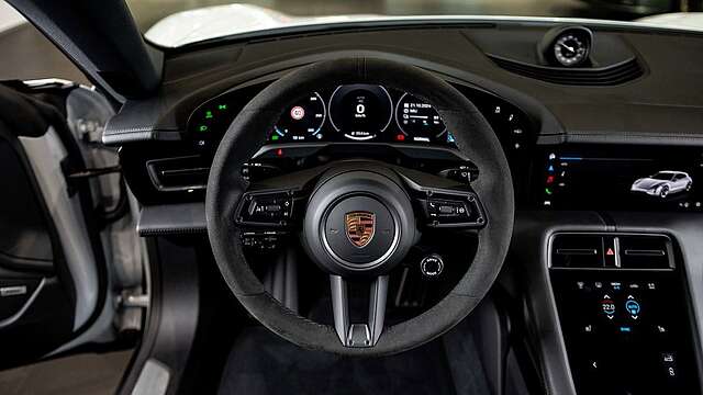 Porsche Taycan Sport Turismo*Pano*Luft*ACC*Matrix*BOSE