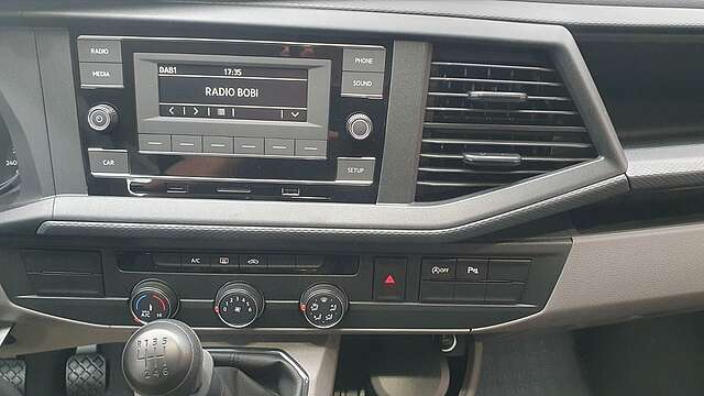 Volkswagen T6 Kombi Lang LR 9 Sitz PDC DAB 150PS Klima LP57