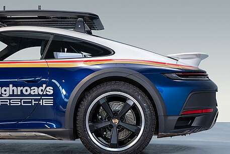 Porsche 992 992 Dakar &quot; Rough Road Pack + Rallyesport Pack&quot;