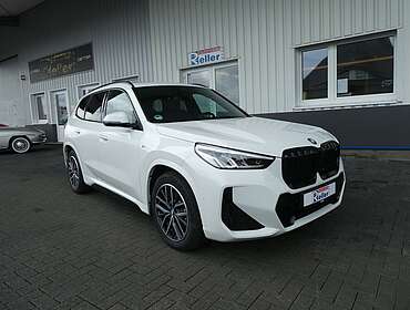 BMW iX1 iX1 30 xDrive M Sport, Panoramadach