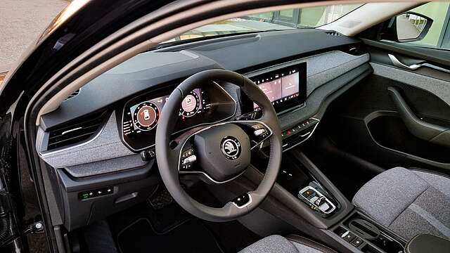 Skoda Octavia Combi 2.0 TDI DSG Select+ACC*AHK*Individ