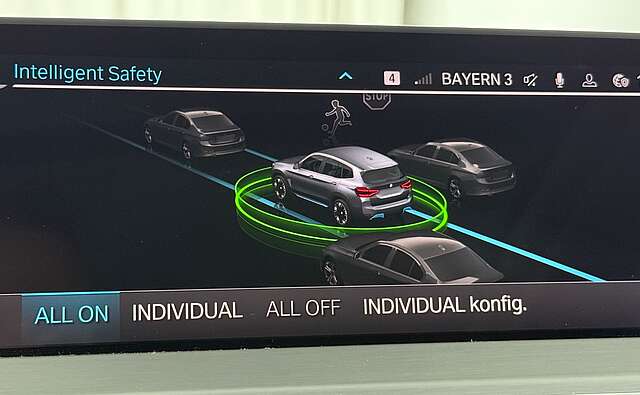 BMW iX3 Inspiring AHK DrivAssistantProf ACC Kamera