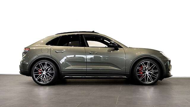 Porsche Macan Electric 4S*PASM*Memory*18-Wege*Pano*LED