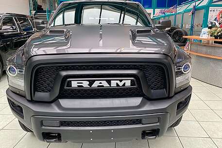Dodge RAM RAM SLT 5,7 WARLOCK|GAS|SD|AHZV.|20&quot;