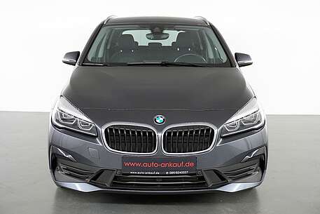 BMW 225 Active Tourer 225xe M-Felgen Advantage Navi LED Kamera Tempo.