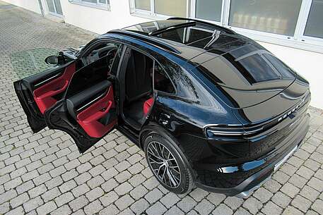 Porsche Macan MACAN 4e HEAD-UP ROT ACC®18W+BELÜ/360°KEY/RSE+21