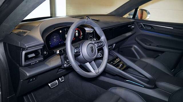 Porsche Macan Electric Turbo*Neu*0km*ACC*AHK*22*HeadUp*