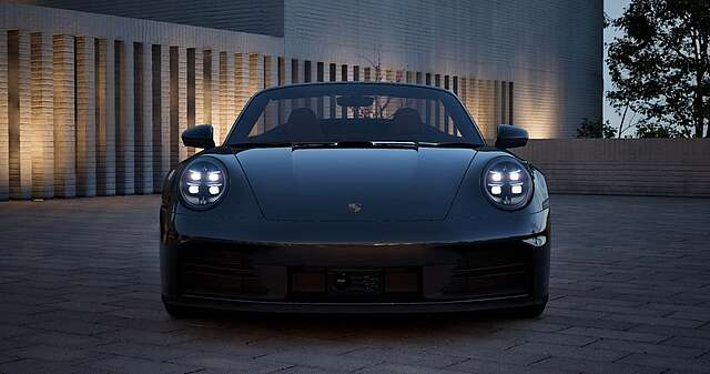 Porsche 992 CABRIO EXCL CLUBLEDER HD+ ABGAS 18W+BELÜF/21