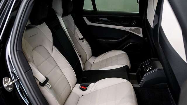 Porsche Panamera 4S E-Hybrid*MY26*SpDes*SpAb*HuD*ACC*18W
