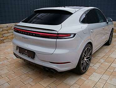 Porsche Cayenne Cayenne Coupe E-Hybrid SportDesign P-DISPLAY