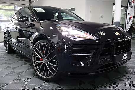Porsche Macan Macan GTS Individual Bicolor Matrix 22&quot;DAB+Stand