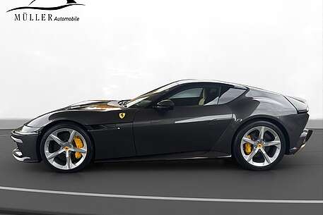 Ferrari 12Cilindri 12 Cilindri viel Carbon Daytona Sitze sofort!