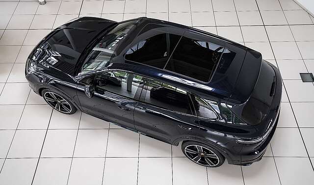 Porsche Cayenne S SportDesign Pano Chono Vierradlenk 18w