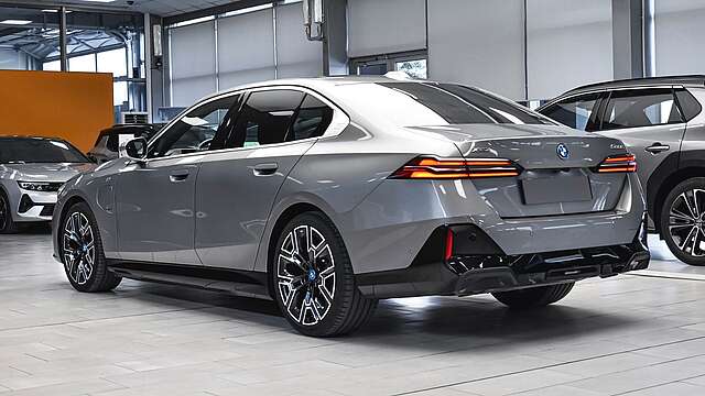 BMW 550e xDrive M Sport PHEV