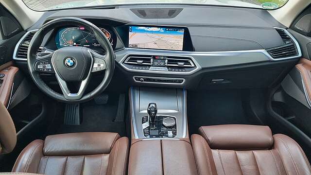 BMW X5 xD 40d xLine Luft Integral Laser Pano AHK H/K