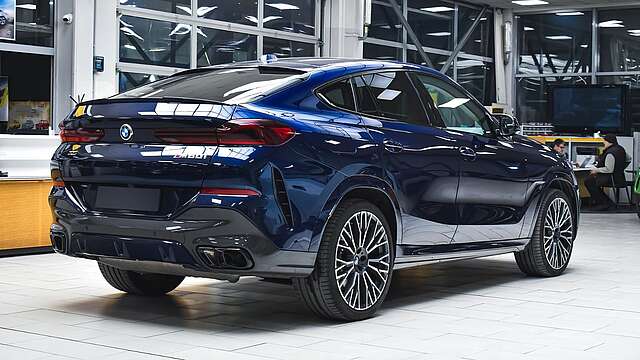 BMW X6 M60i xDrive Soft Webasto Bowers AHK