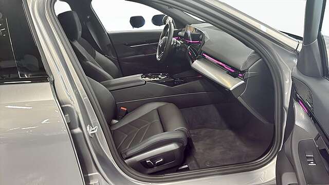BMW 520d xDrive Touring*M Sportp*DrivAss*Sportfahr