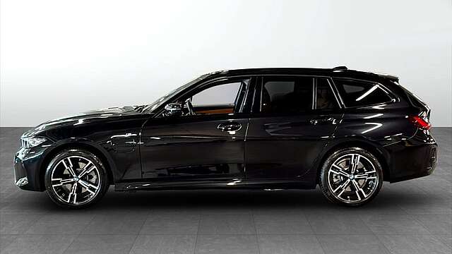BMW 330e xDrive M Sport Touring*Sp.Sitze*Standheiz.*