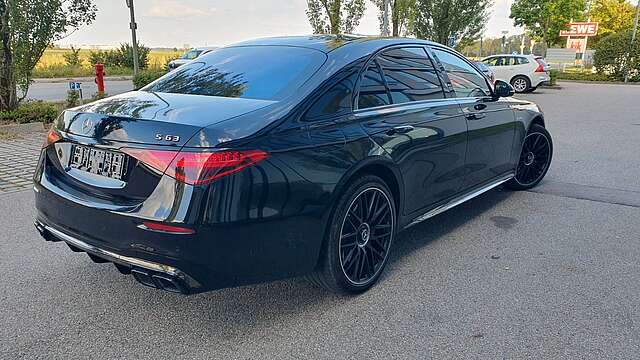 Mercedes-Benz S 63 AMG 4Matic+ L Keramik Pano Night TV
