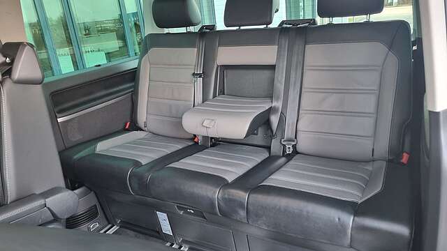 Volkswagen T6.1 Multivan Highline 4MOT DiffLock Webasto AHK
