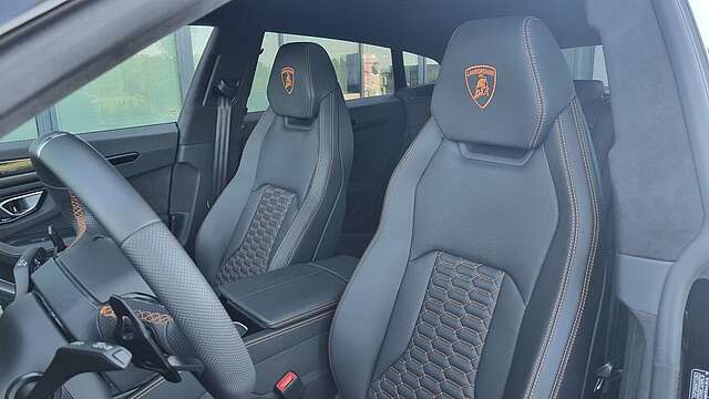 Lamborghini Urus 4.0 V8/23&apos;&apos;/Pano/HUD/Anima/360
