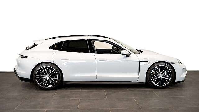 Porsche Taycan Sport Turismo*Pano*Luft*ACC*Matrix*BOSE