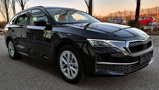 Skoda Octavia Combi 2.0 TDI DSG Select+ACC*AHK*KEYLESS