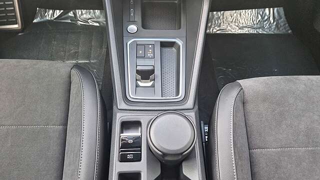Volkswagen Caddy Maxi Style 1.5TSI DSG 7Sitze Kamera 5J-Gar