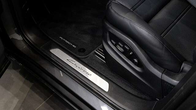 Porsche Cayenne Coupe E-Hybrid*SpDes*SportAbg*Luft*PASM