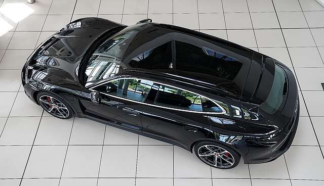 Porsche Sport Turismo 4 S 18w BOSE Pano Reichweite 557km
