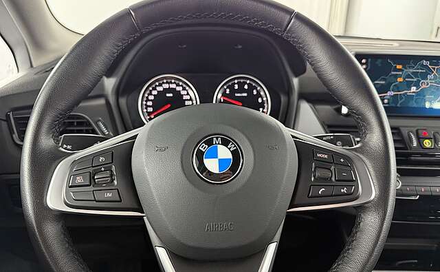 BMW 225xe M-Felgen Advantage Navi LED Kamera Tempo.