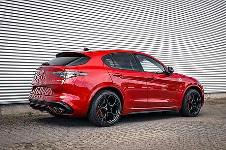 Alfa Romeo Stelvio Stelvio Quadrifoglio 602 PS Hack&quot;Manufaktur&quot;
