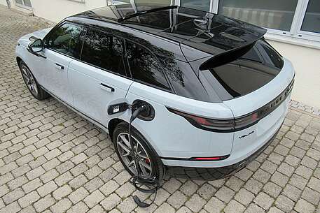 Land Rover Range Rover Velar MY25 P400e DYN HSE MASSAGE HEAD 750W+BELÜF NP114
