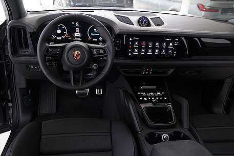 Porsche Cayenne Cayenne GTS Hinterachslenkung 360 Pano AHK ACC