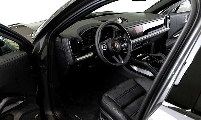 Porsche Cayenne Coupe E-Hybrid*SpDes*SportAbg*Luft*PASM