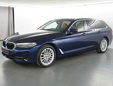BMW 530 530e xDrive Kamera Pano DriveAssist HiFi LED