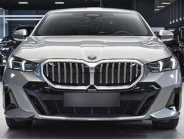BMW 550 550e xDrive M Sport PHEV